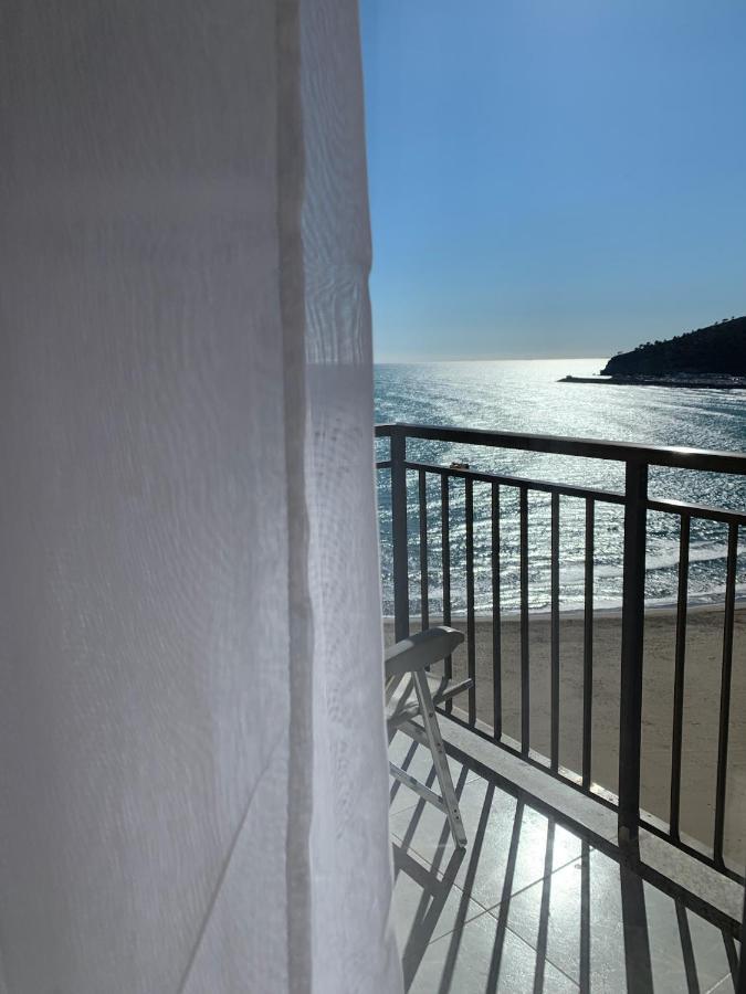Apartamento En Primerisima Linea De Playa Con Espectaculares Vistas Netflix, Prime Y Disney Oropesa del Mar Exterior photo
